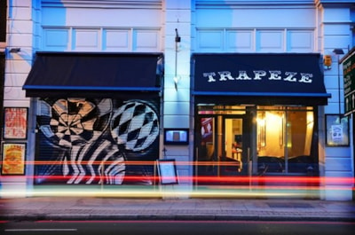 Trapeze Bar for hire